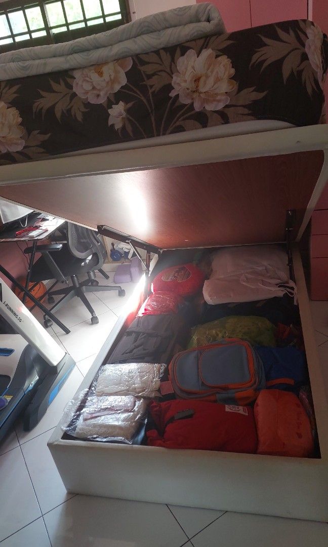 Storage Bed Super Single, Furniture & Home Living, Furniture, Bed