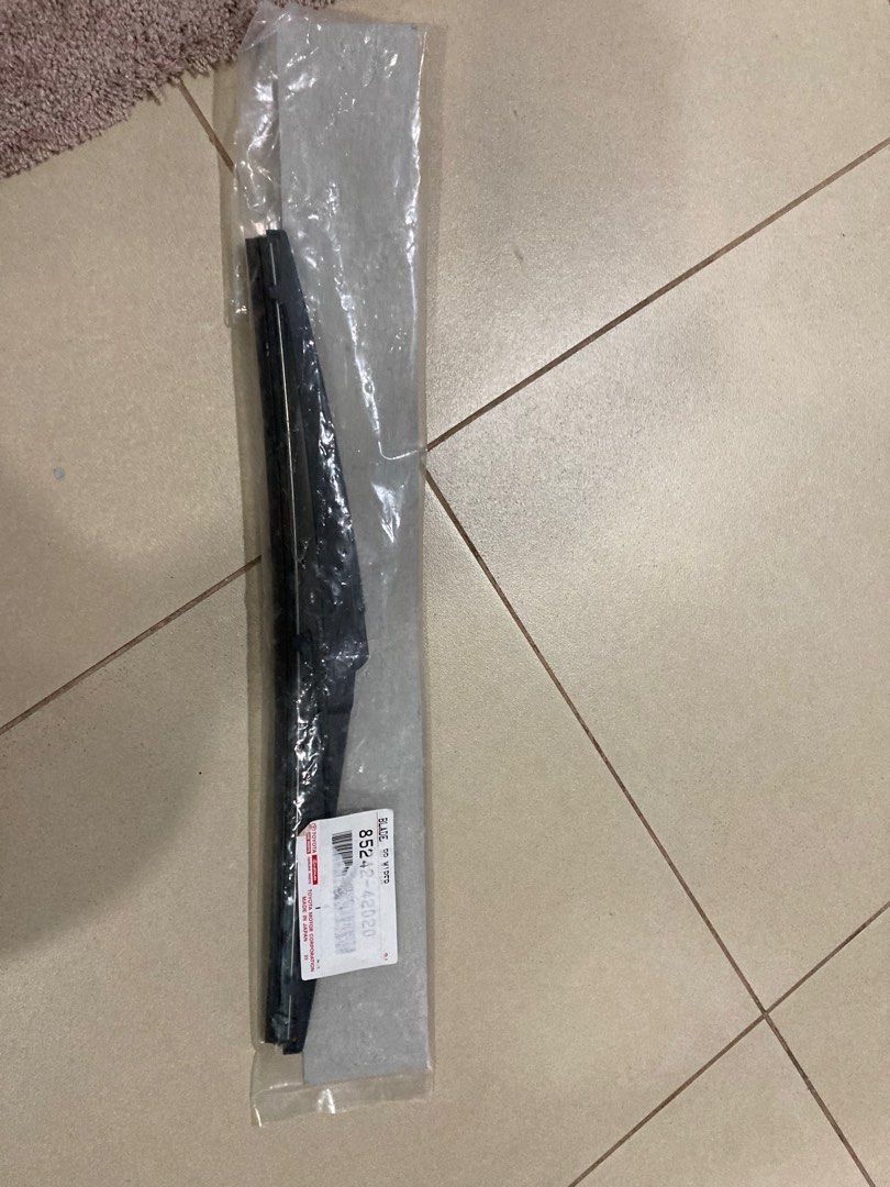 Toyota rear wiper blade, Car Accessories, Accessories on Carousell