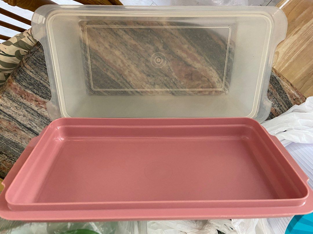 Tupperware high bread box, Furniture & Home Living, Kitchenware