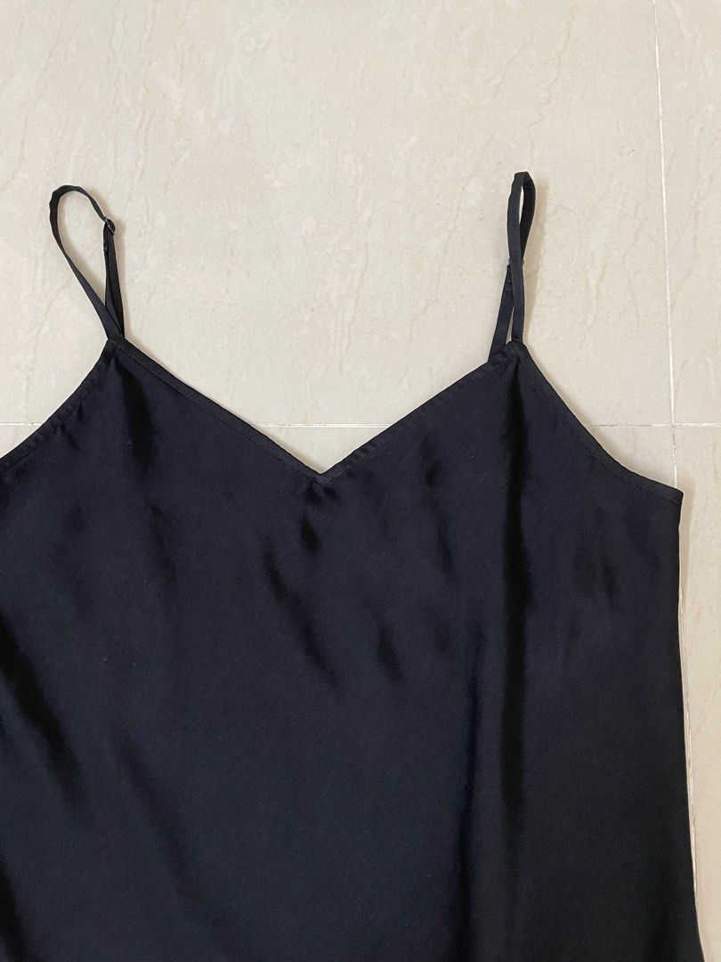 uniqlo black satin camisole dress XS, Women's Fashion, Dresses