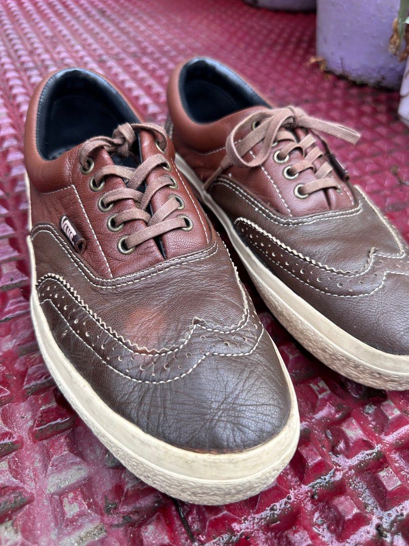 Wingtip sneakers vans top