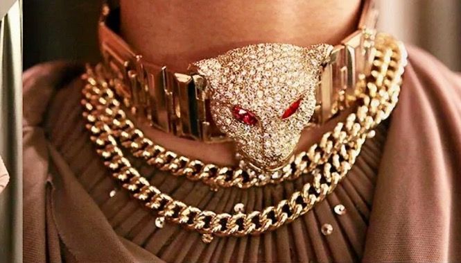 Versace sale h&m choker
