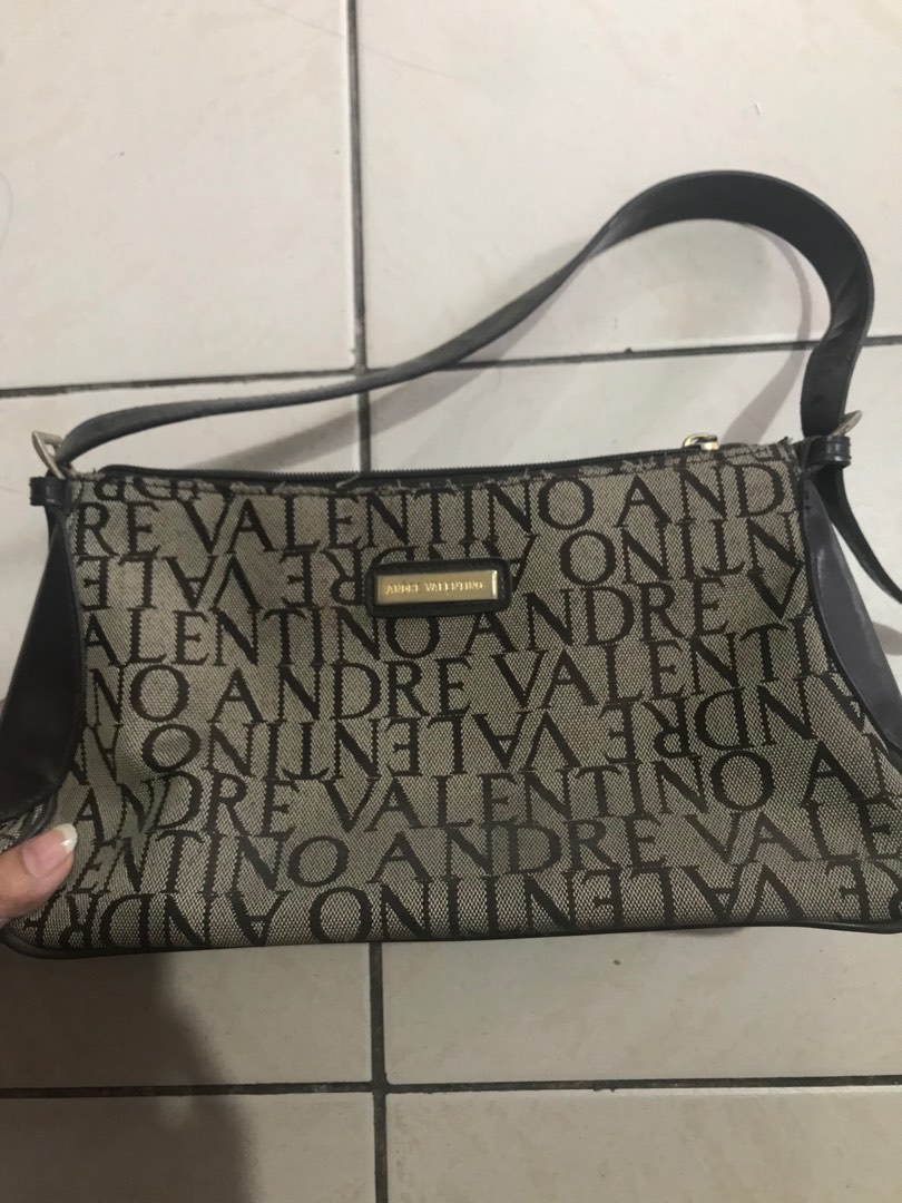 Vintage Andre Valentino bag on Carousell