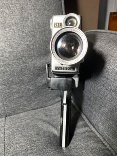 Vintage Untested Yashica UL 8mm Movie Camera Auto Loading Power Zoom 8 w Yashinon-DX 9-28mm f1.8 Zoom Lens