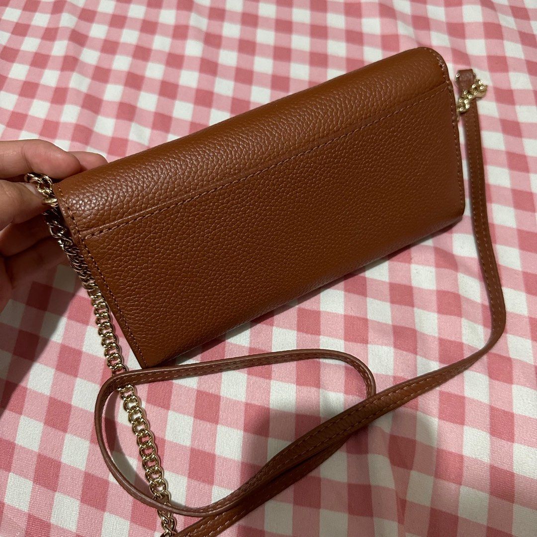 Wallet on a chain, Luxury, Bags & Wallets on Carousell