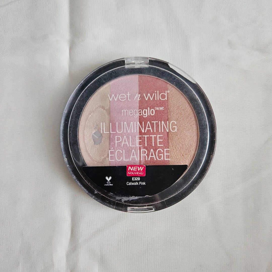 Wet n Wild Megaglo Illuminating Palette Highlighter Powder shade E320