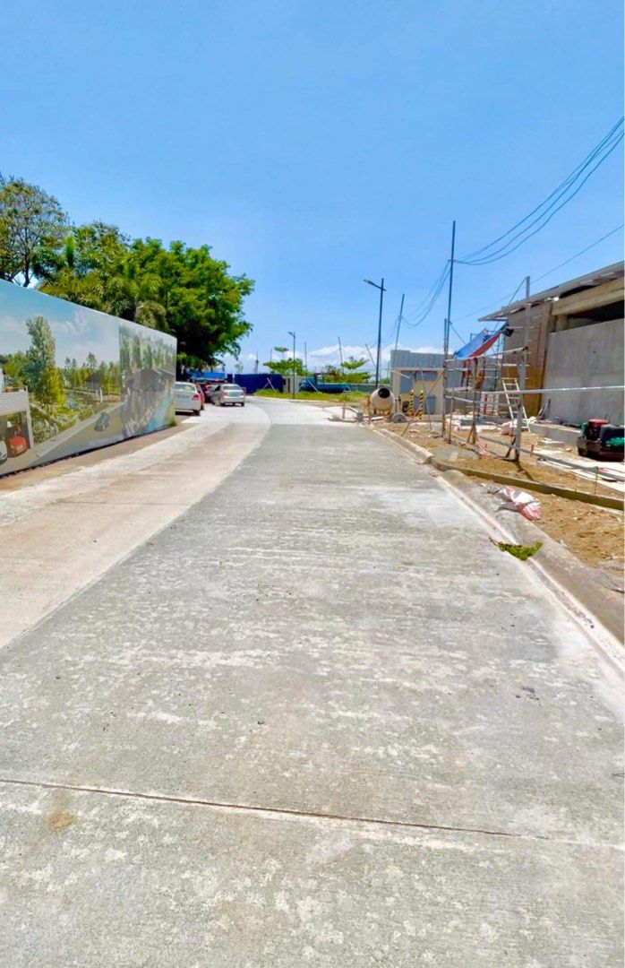 252 sqm lot for sale at Brentville international Village Mamplasan