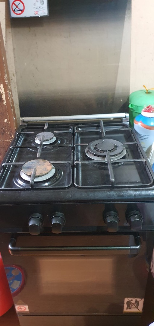 3 Burner Gas Range with oven on Carousell