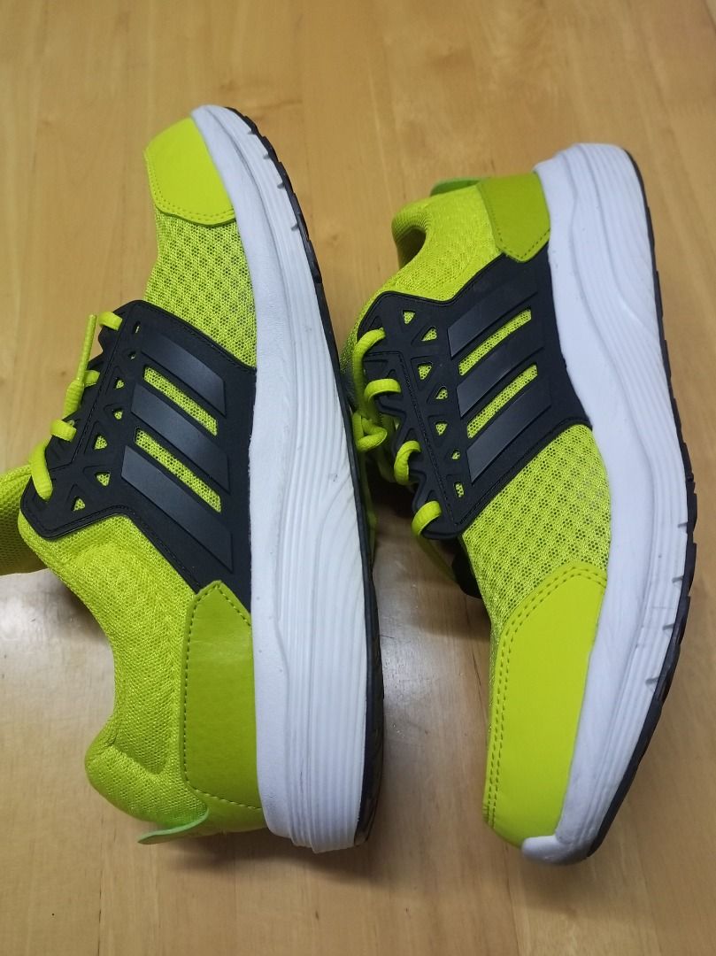 Adidas Cloud Foam Size 10 Neon Green Men s Fashion Footwear