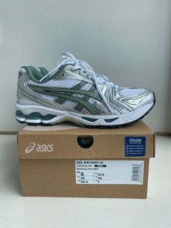 (Category: ) located in . Submitted by a_live4sneakers (Listing ID 1232112528, Image 1). Description: .