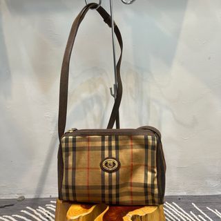 AUTH BURBERRY NOVA PLAID SLING BAG ‼️PROJECT‼️