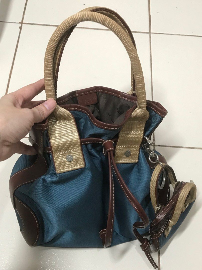 Auth Lancel tote (Category: Luxury Bags & Wallets) located in Santa Rosa. Submitted by dendelspecialtystore (Listing ID 1231973065, Image 2). Description: Bought in France .