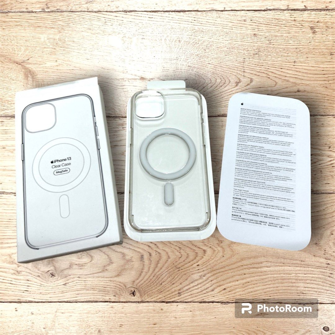 Authentic Apple iPhone 13 Clear Case with MagSafe (Category: Cases & Sleeves) located in Taguig. Submitted by heytreasure (Listing ID 1232099582, Image 1). Description: Authentic. See photo of receipt. Bought in Power Mac SM Aura last May 2022 for ₱2691 and used for a while before I switched to another case. This case has one deep but small scratch on it (see photos) from a tripod clamp. Not very noticeable when you look at it. That is the only m