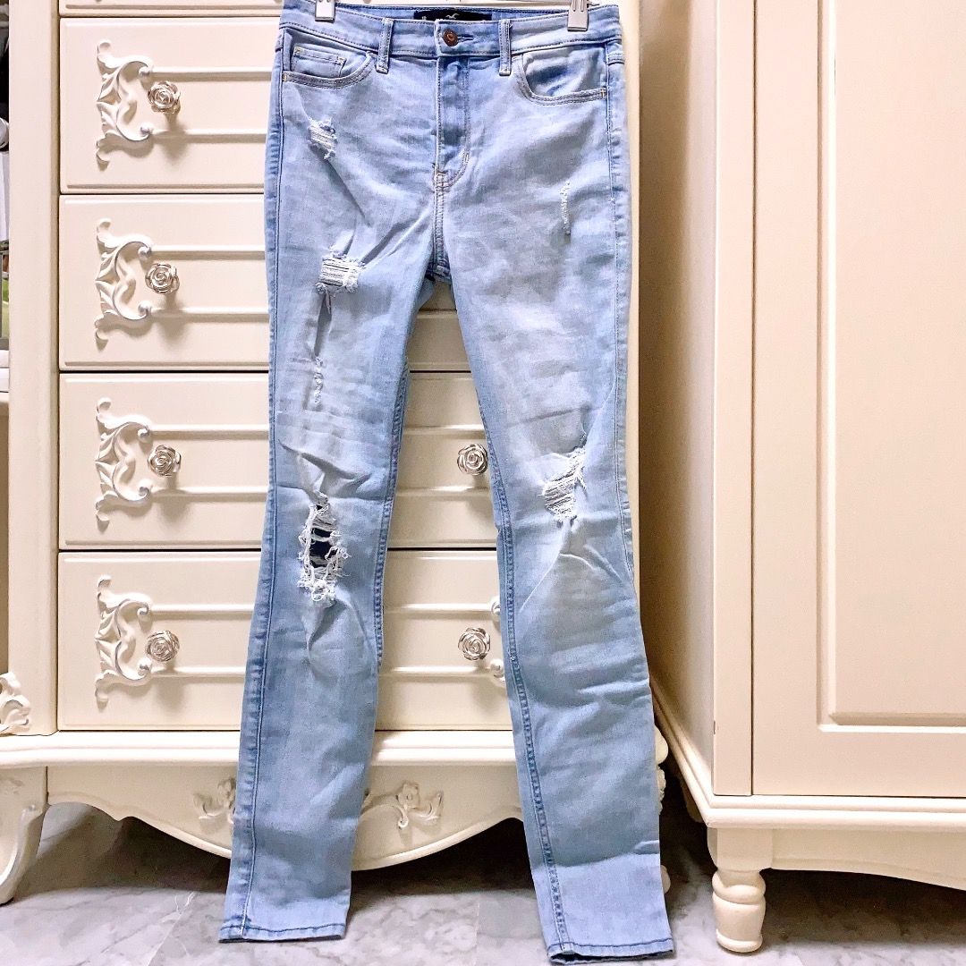 Hollister light wash skinny jeans 2025