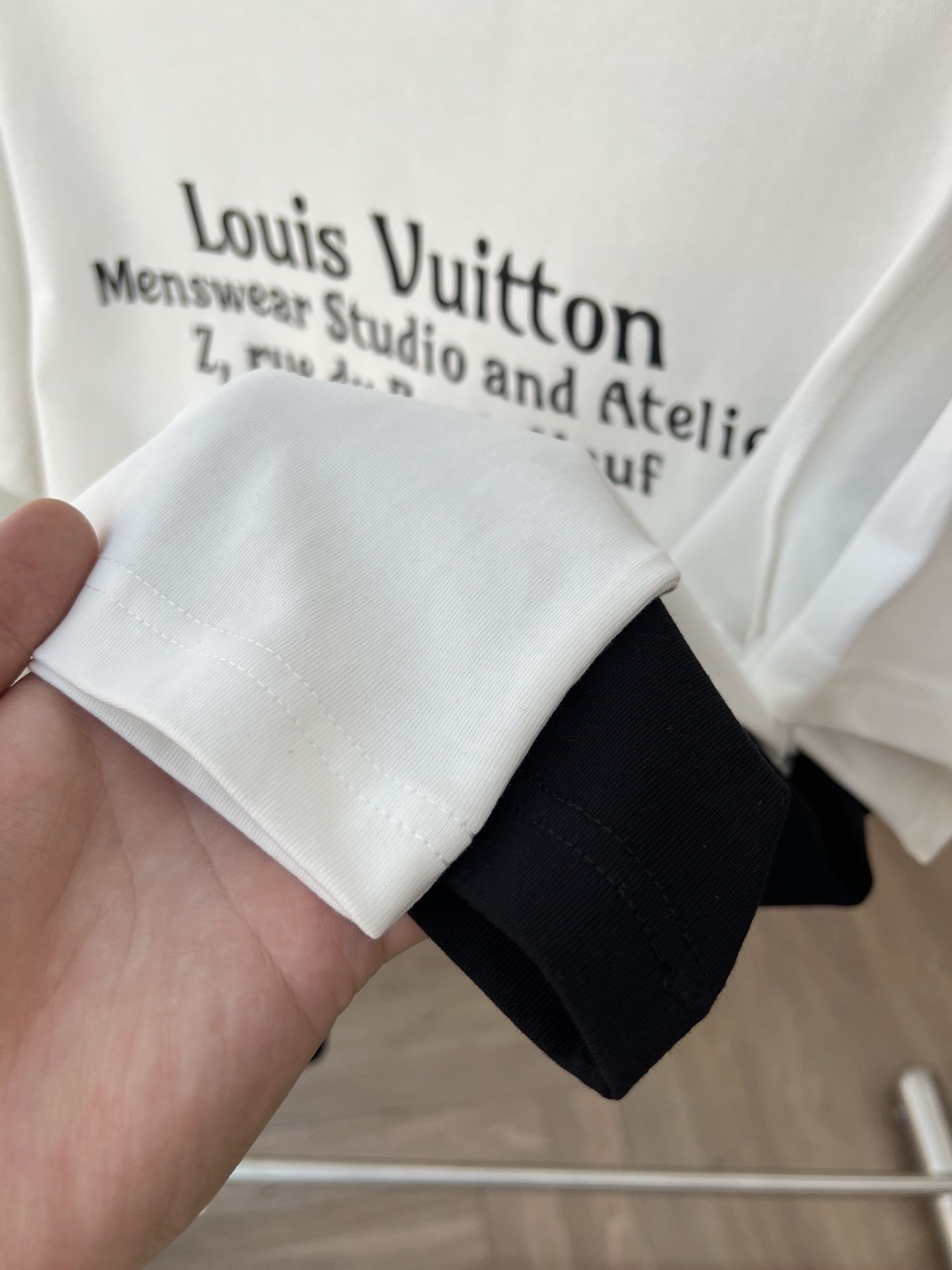 Shop Louis Vuitton 2023 SS Logo T-Shirts (1A8QDK) by ☆Again☆