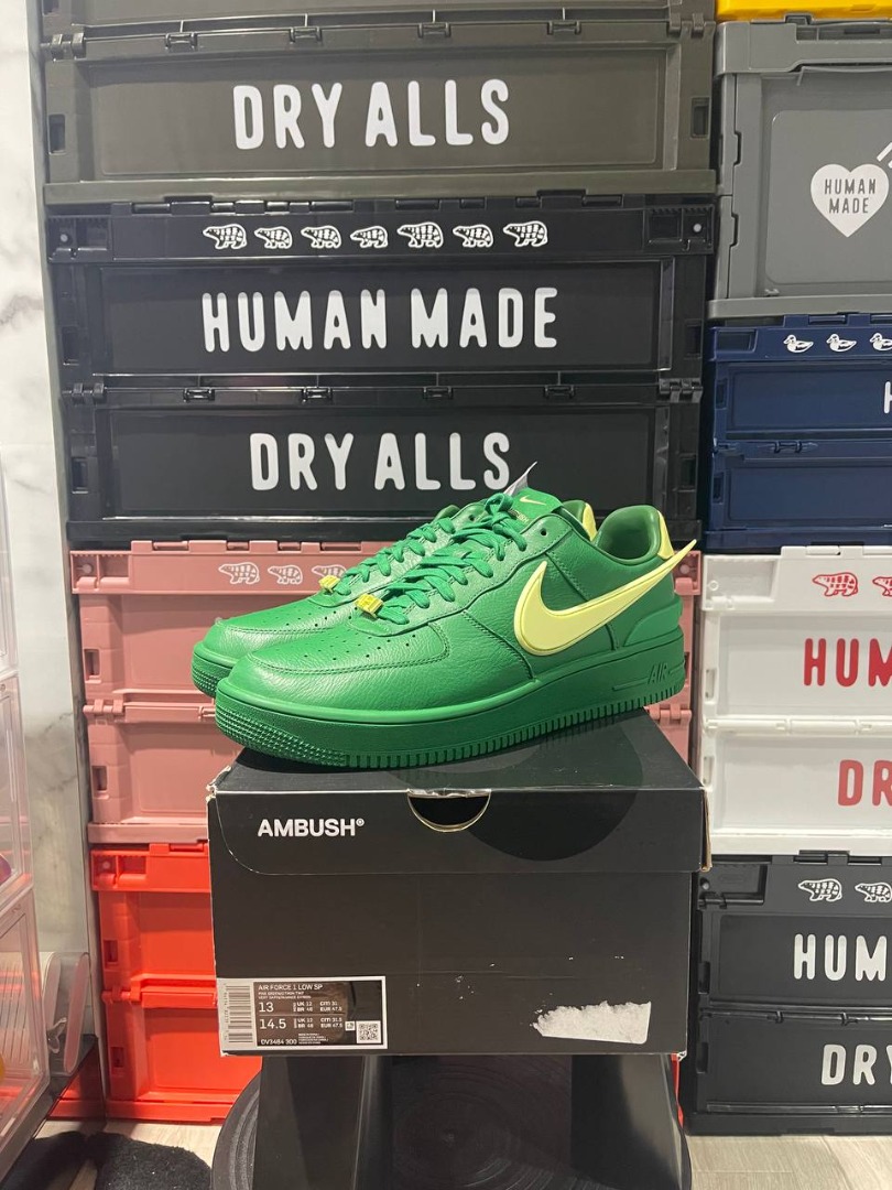 Très Bien - Nike x AMBUSH Air Force 1 Low Pine Green / Citron Tint