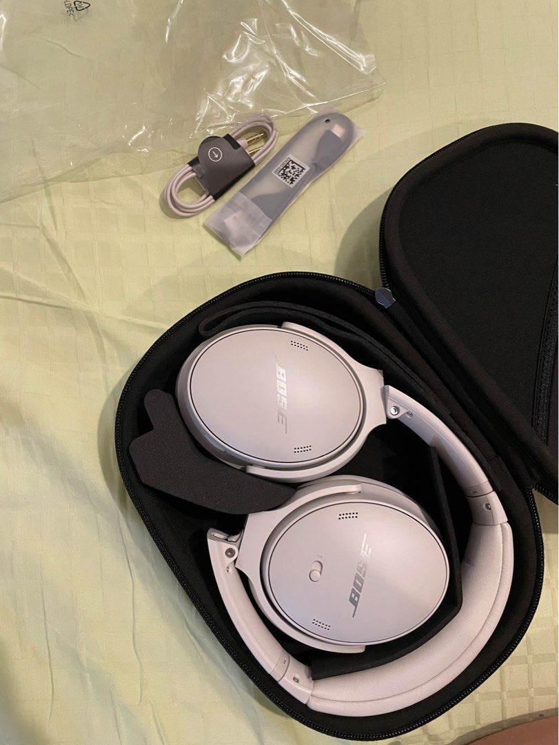 BOSE QC45 (White Smoked), Audio, Headphones & Headsets on