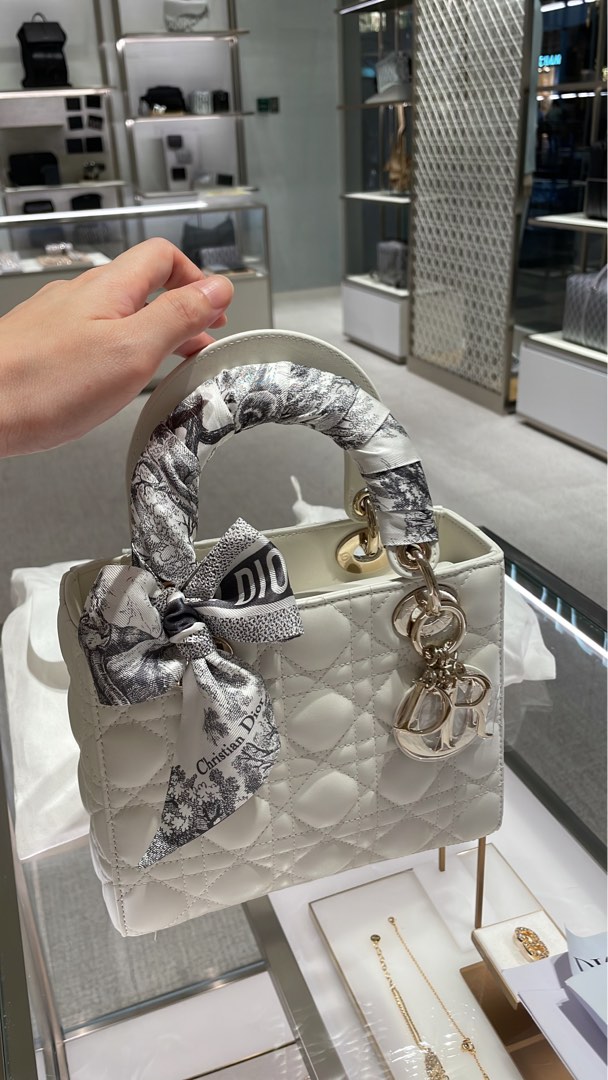 Lady dior with twilly clearance