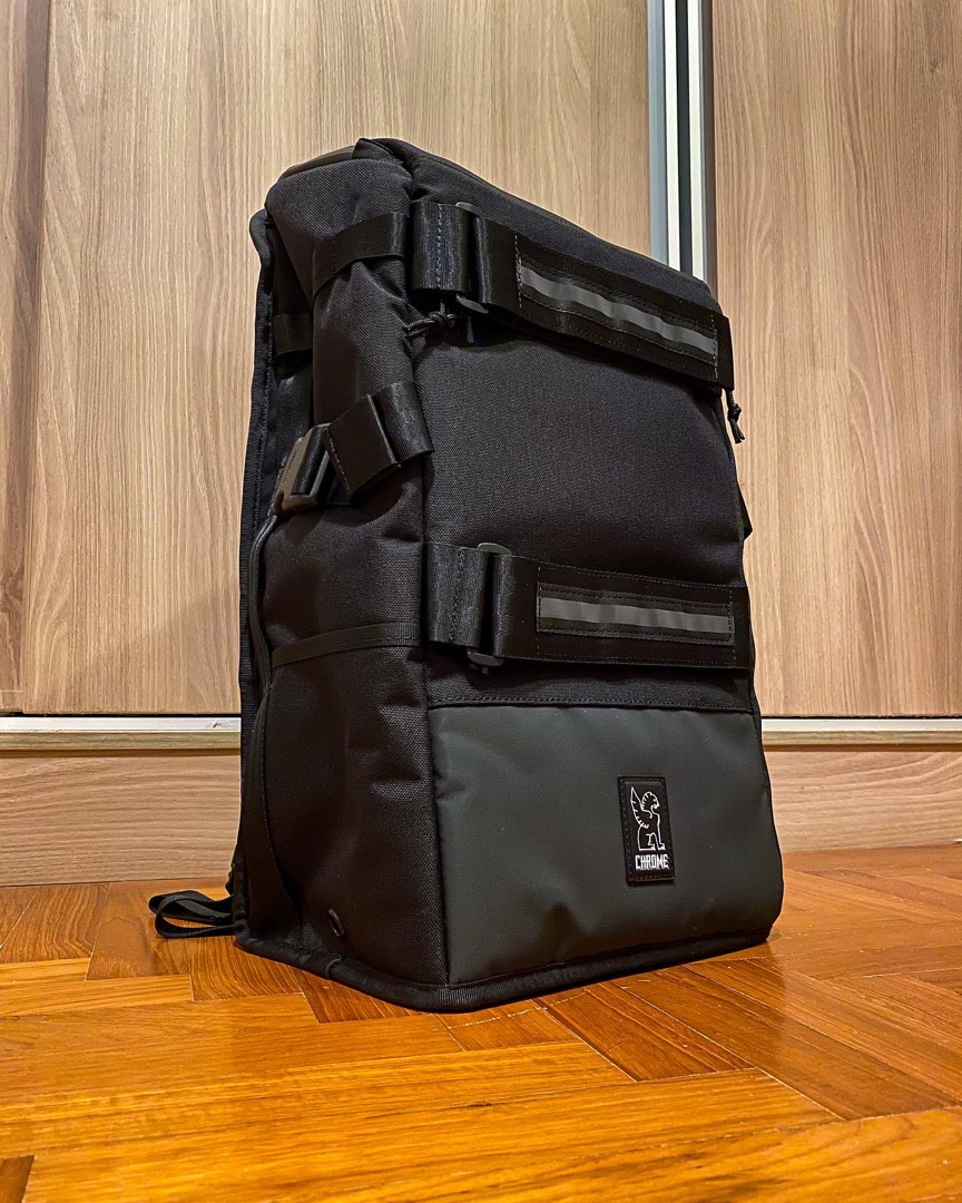 Chrome Industries Niko Camera Bagpack, Men's Fashion, Bags, Backpacks