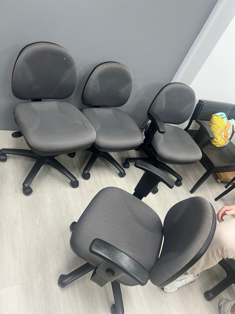 Closeout hotsell office chairs