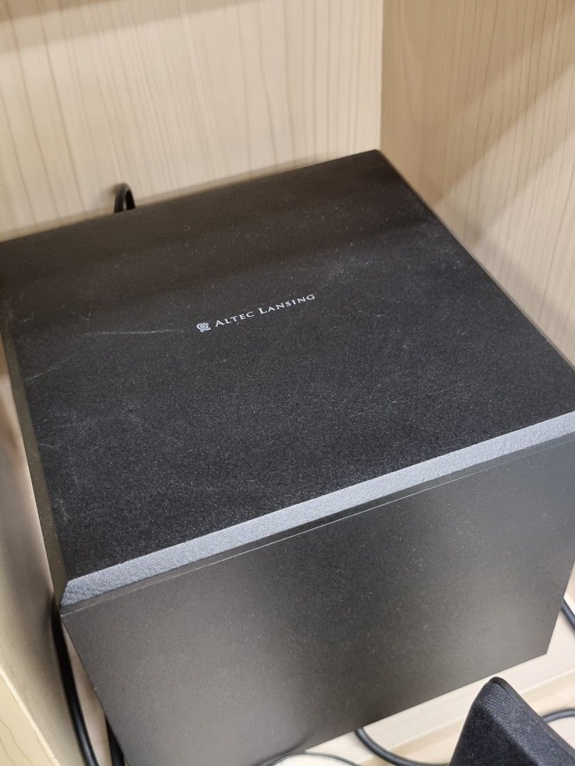 Computer speaker system, Audio, Soundbars, Speakers & Amplifiers on Carousell