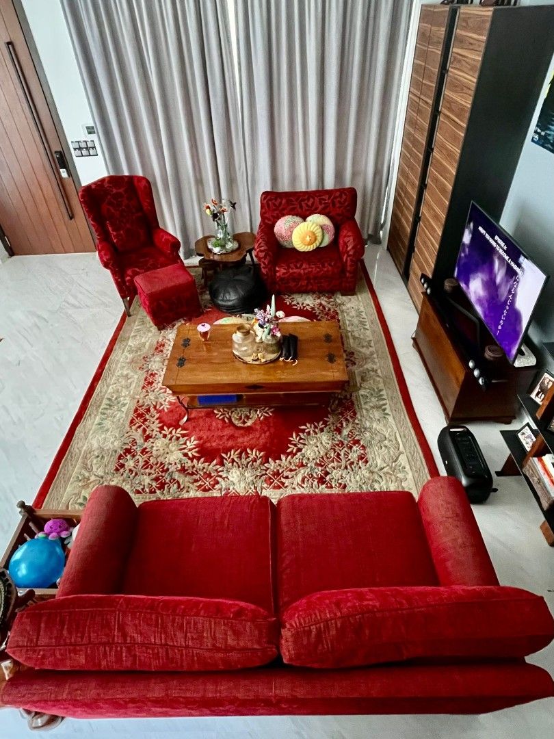 Custom made sofa 2+ 1.5 seater, Furniture & Home Living, Furniture