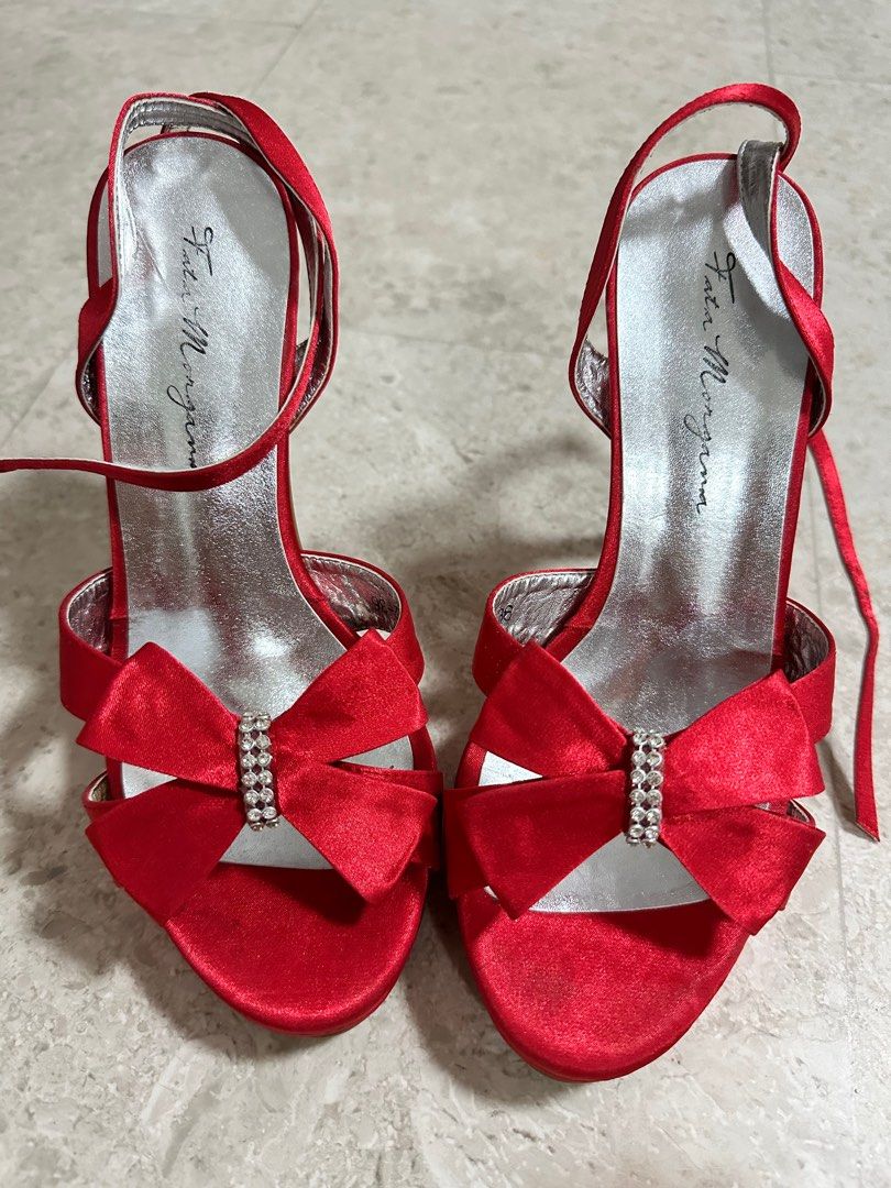 Cute store red heels