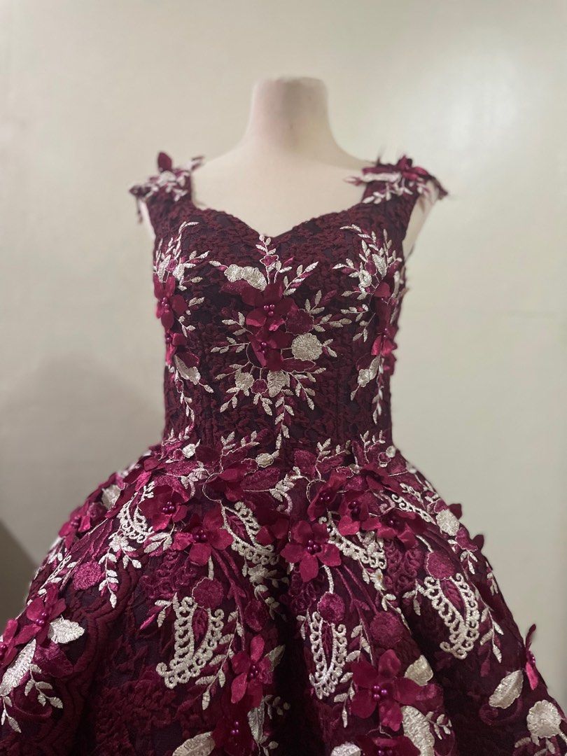 Debut Gown (Category: Evening dresses & gowns) located in Caloocan City. Submitted by declutter_goods_for_less (Listing ID 1231967531, Image 1). Description: 🦋Bought for Php 15,000.00 🦋Used once for an event 🦋May fit M-L as it is can be adjusted 🦋Shipping fee will be shouldered by the buyer 🦋Massage me for more information and photos.