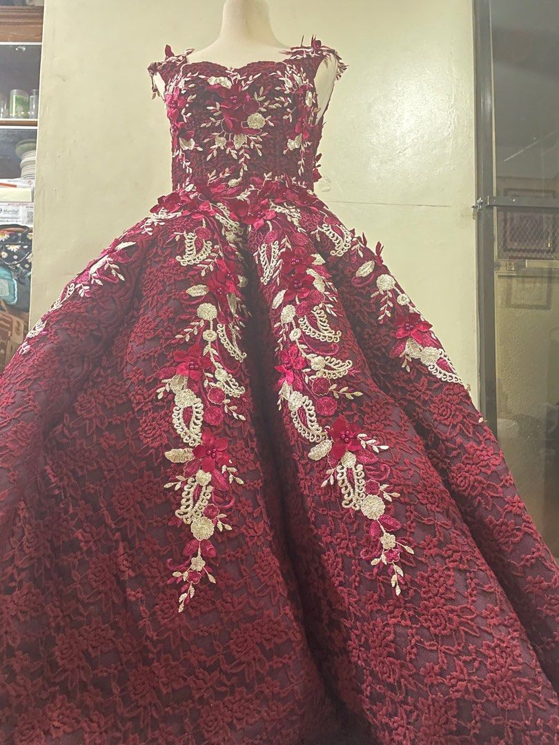 Debut Gown (Category: Evening dresses & gowns) located in Caloocan City. Submitted by declutter_goods_for_less (Listing ID 1231967531, Image 3). Description: 🦋Bought for Php 15,000.00 🦋Used once for an event 🦋May fit M-L as it is can be adjusted 🦋Shipping fee will be shouldered by the buyer 🦋Massage me for more information and photos.