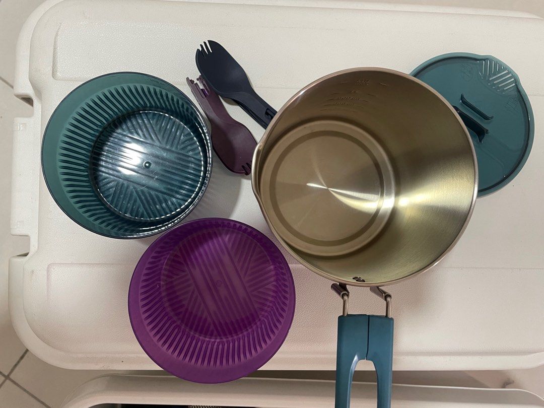 Decathlon Camping Cooking Set 2 person, TV & Home Appliances, Kitchen