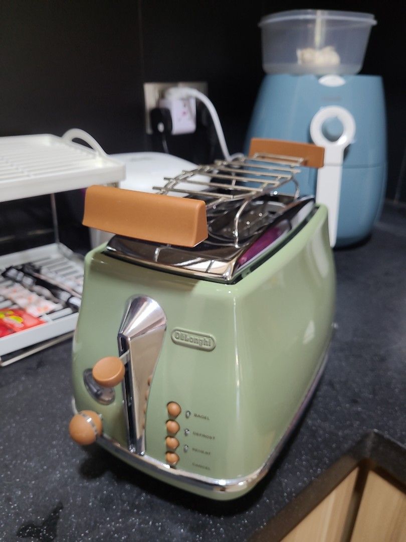 Delonghi Toaster icona vintage green, TV & Home Appliances, Kitchen