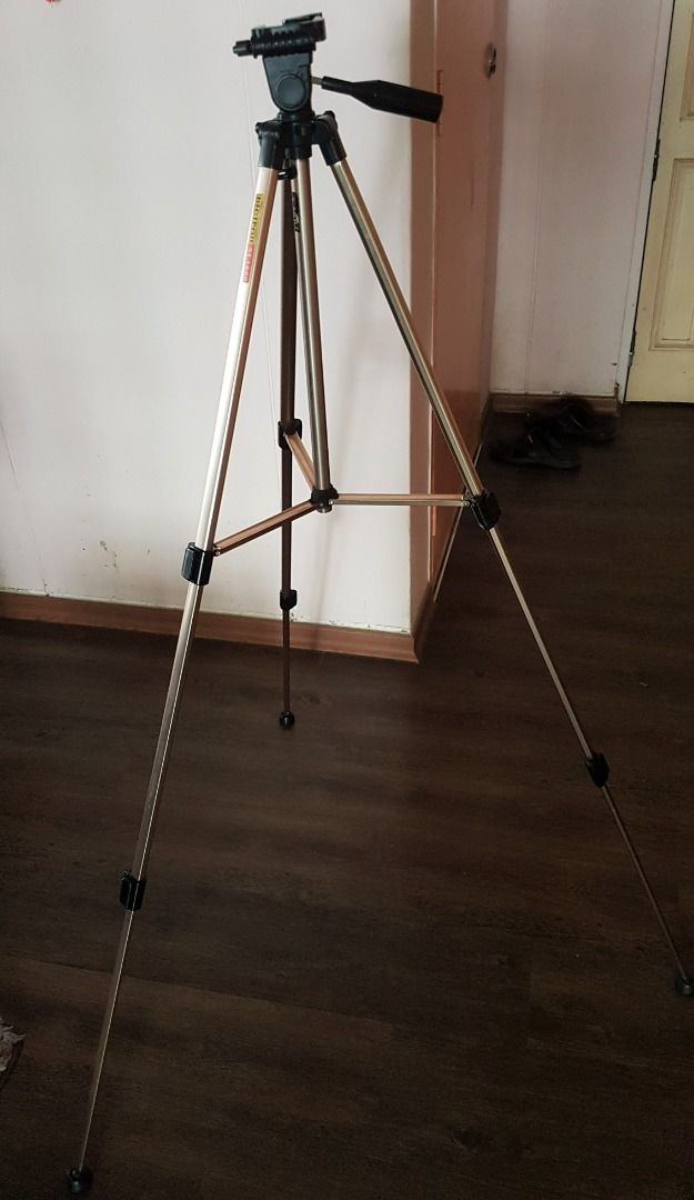 Digipod SL1800 Camera Tripod, Photography, Photography Accessories