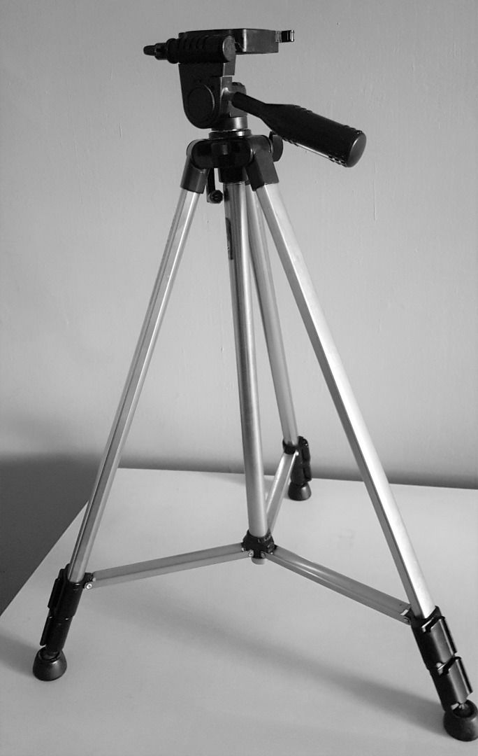Digipod SL1800 Camera Tripod, Photography, Photography Accessories