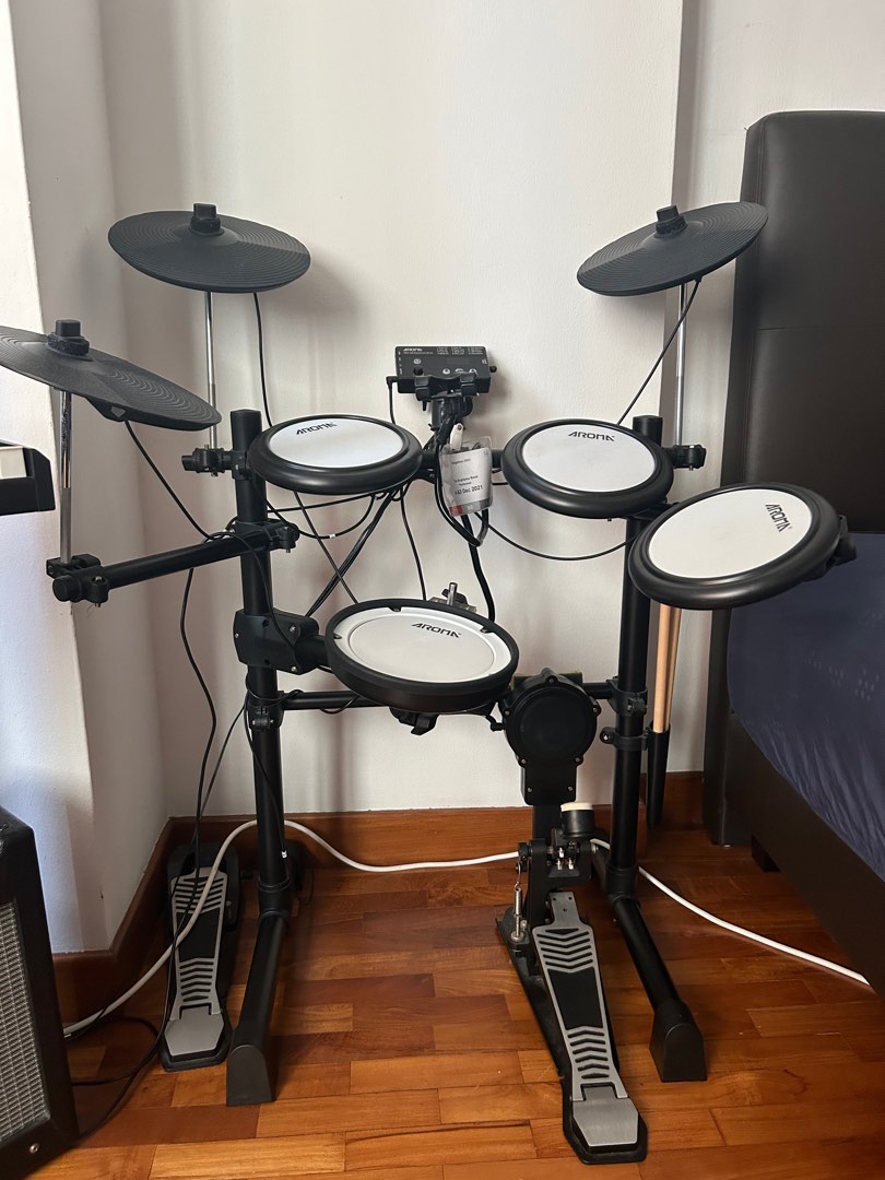 Electronic Drum Set + stool for Sale, Hobbies & Toys, Music & Media