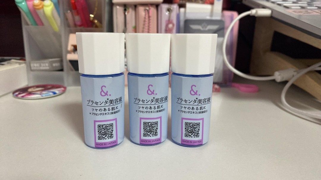 Facial wash, facial scrub, retinol, collagen,placenta,hyaluronic acid