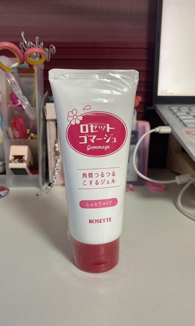 Facial wash, facial scrub, retinol, collagen,placenta,hyaluronic acid