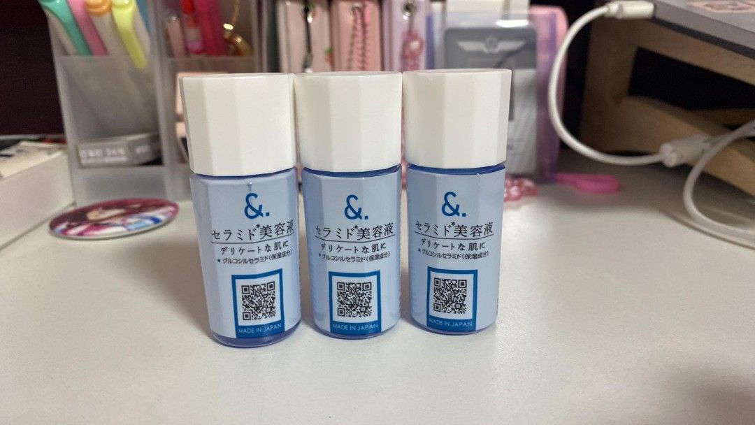 Facial wash, facial scrub, retinol, collagen,placenta,hyaluronic acid