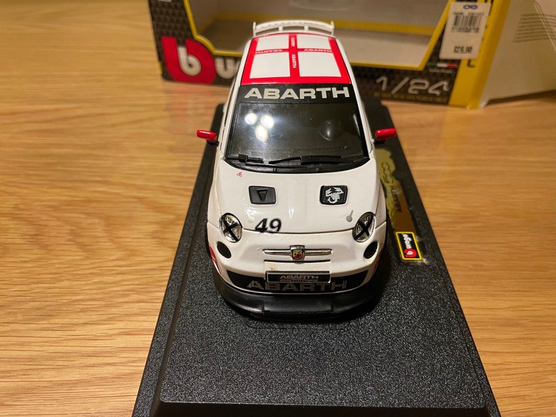 Fiat 500 Abarth 1/24 Diecast by Bburago, Toys & Collectibles
