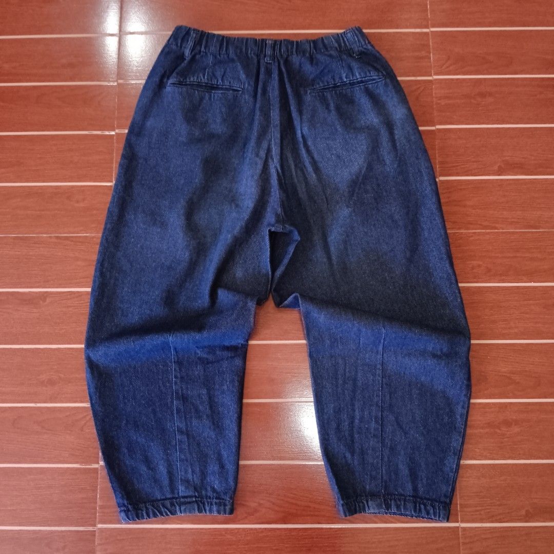 A|X ARMANI EXCHANGE Women's Denim Effect Tapered Pants, Indigo  Plain/Jacquard, 8 at Amazon Women's Jeans store