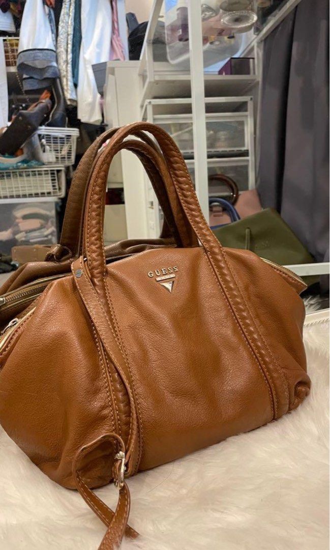 Guess luxe genuine leather good condition Women s Fashion Bags