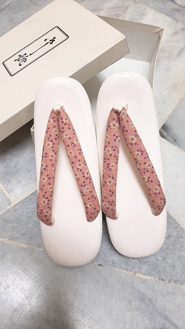 Zori clog top sandal