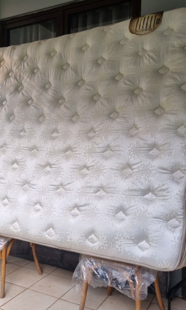 Kasur King Koil International classic 160x200 good condition barunya Rp