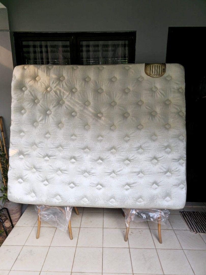 Kasur King Koil International classic 160x200 good condition barunya Rp