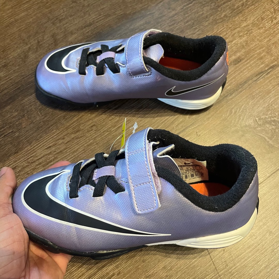 Kasut futsal nike 2019 sale