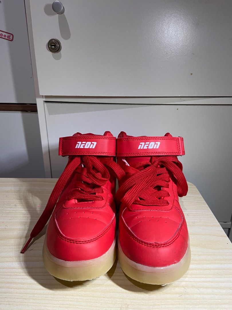 Neon outlet kyx shoes