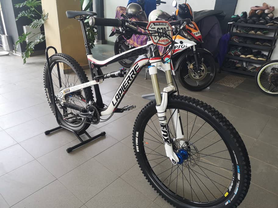Lapierre Zesty AM 27.5 Enduro MTB Sports Equipment Bicycles