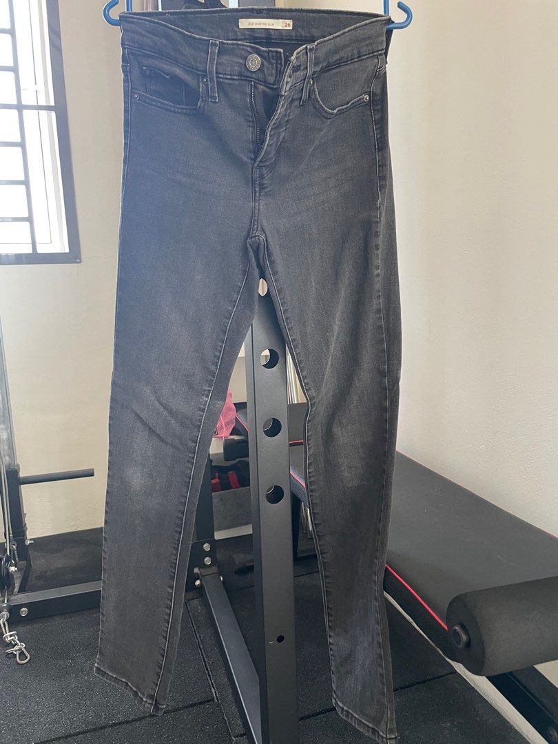 Levis size online 26