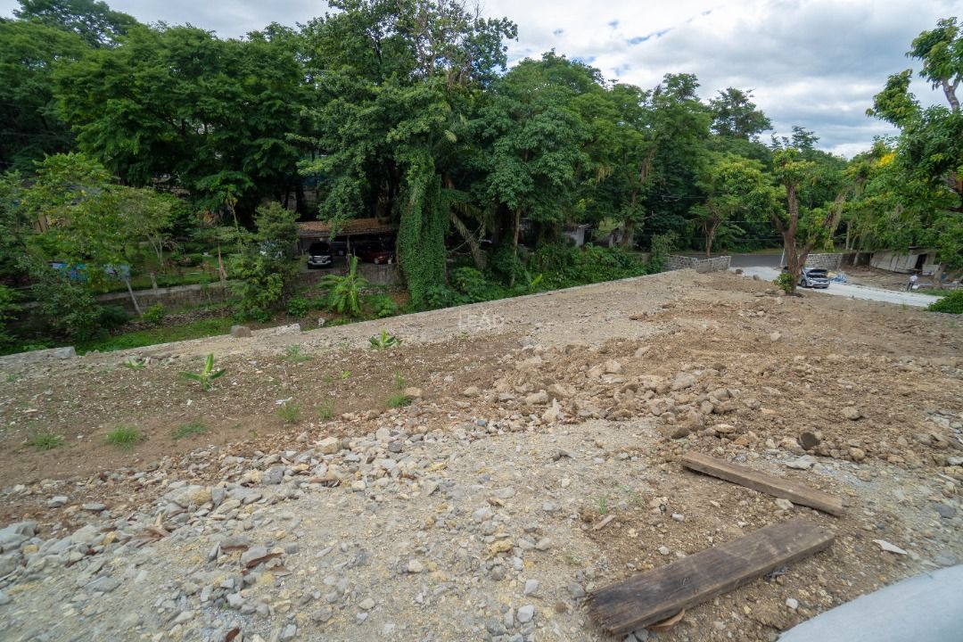 Lot For Sale La Vista Subdivision beside LGV LOYOLA GRAND VILLAS Near