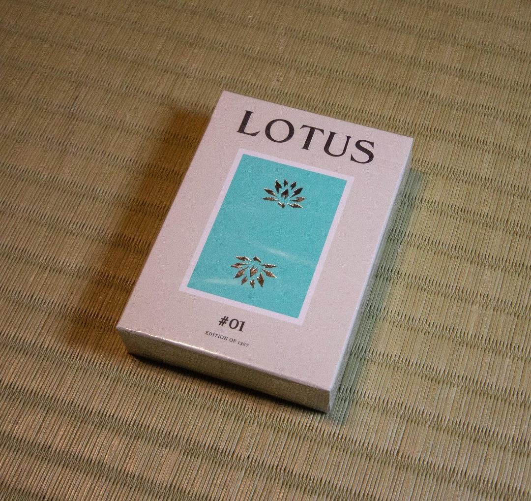 LOTUS IN HAND Lotus 01 Playing cards, Hobbies & Toys, Memorabilia
