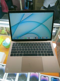 MacBook air 2019 13-inch 8gb ram 128gb ssd dual-core Intel core i5 os ventura